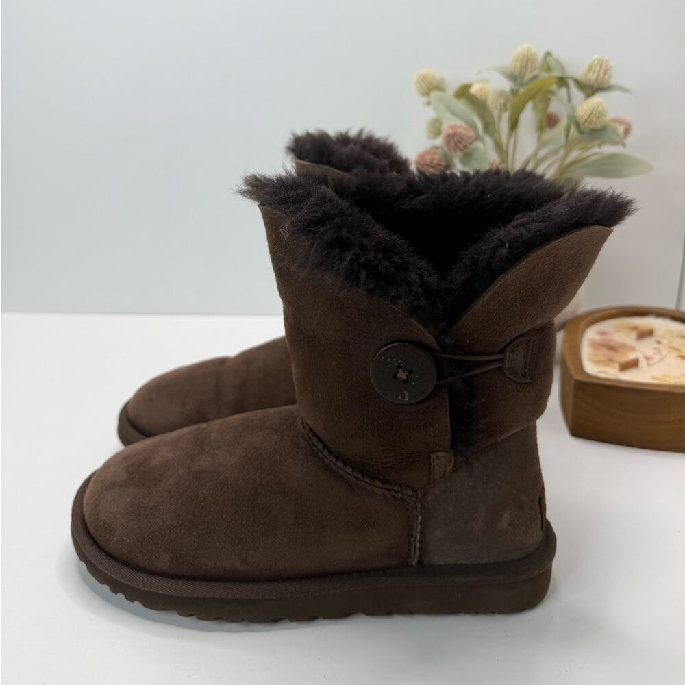 UGG Bailey Button II Sheepskin Winter Boot Brown Women 6